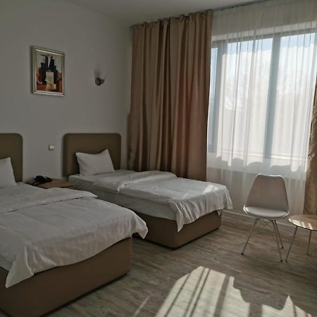 Hotel Zimbru Snagov Tincabesti Exterior foto